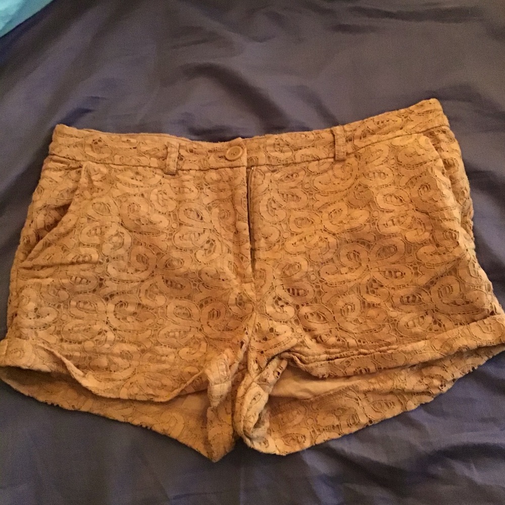 Size M orange Forever 21 shorts